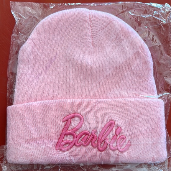 Barbie Beanie New - Picture 2 of 4